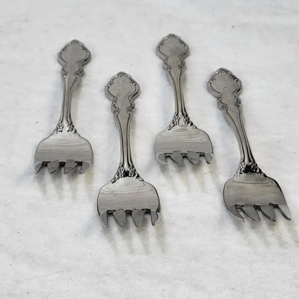 Oneida Dover Stainless Steel Cocktail Seafood Forks Set of 4 Floral Scroll 6